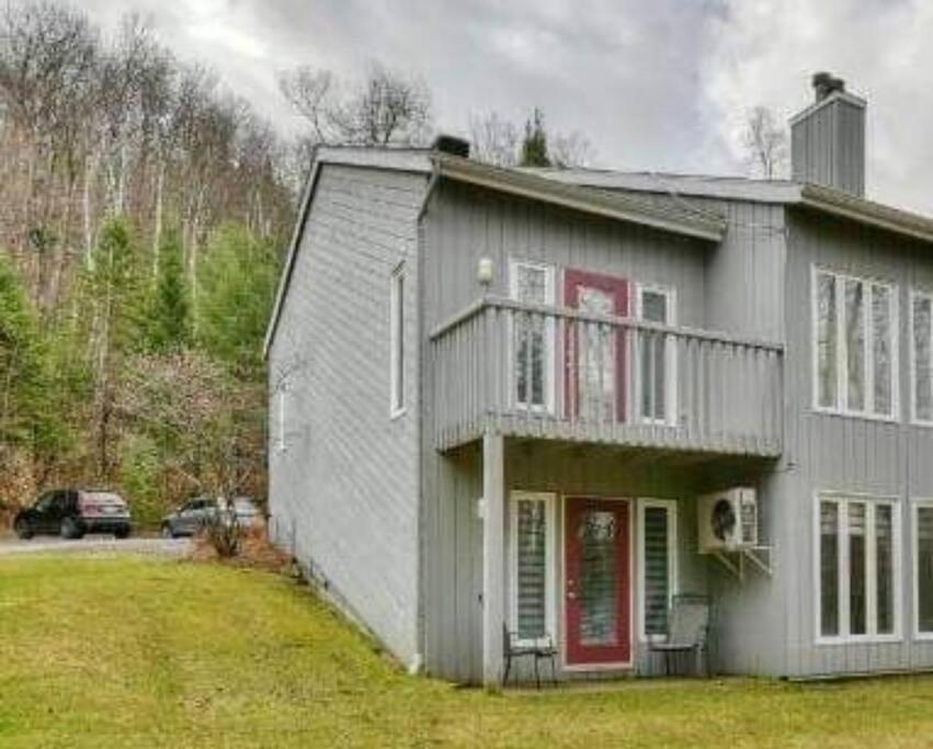 The Sunny Pastry Apartment Mont-Tremblant Ngoại thất bức ảnh